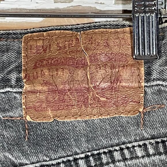 29w Y2K Levi’s 511 Hong‎ Kong Cutoffs - Picture 2 of 12
